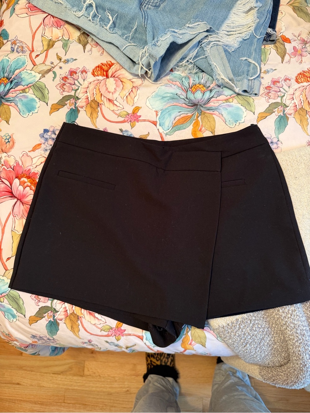 Zara Black Tailored Skort